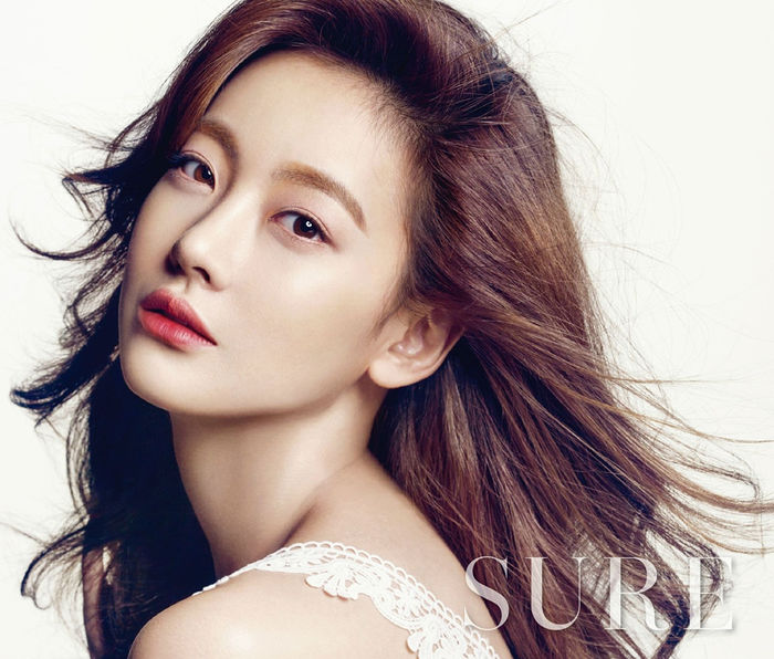 Kim Bum tuổi 30 chông chênh cả sự nghiệp lẫn tình duyên