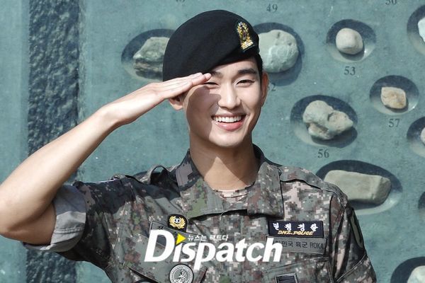 Kim Soo Hyun và loạt mỹ nam cực phẩm của showbiz Hàn xuất ngũ