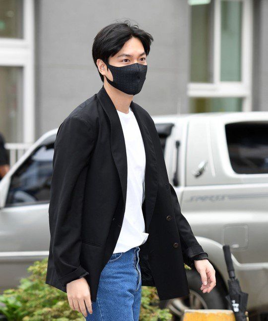 Kim Soo Hyun và loạt mỹ nam cực phẩm của showbiz Hàn xuất ngũ