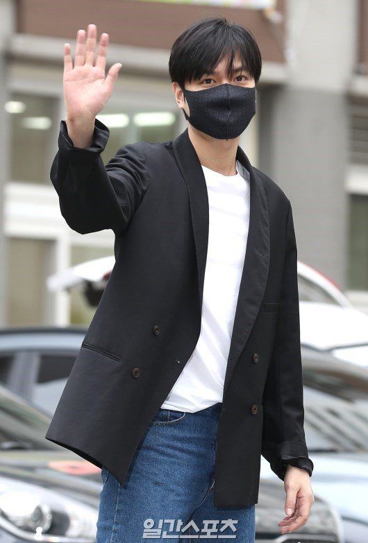 Kim Soo Hyun và loạt mỹ nam cực phẩm của showbiz Hàn xuất ngũ