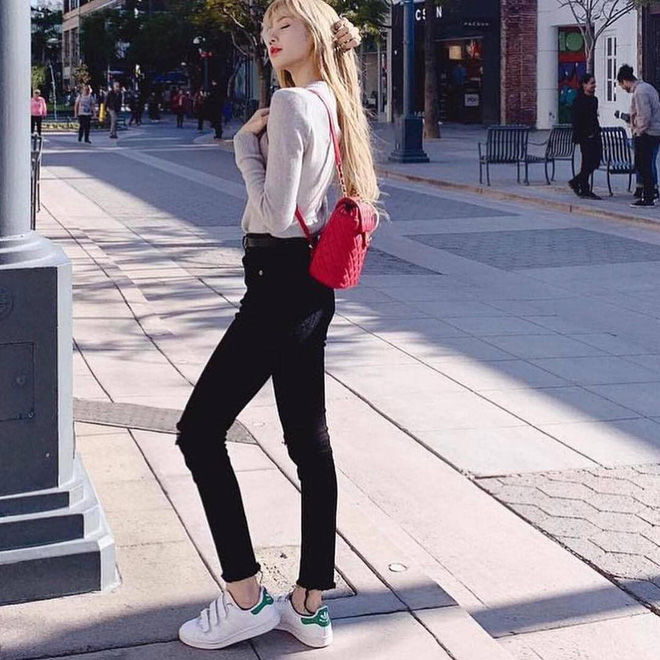 Lisa dành nửa tỷ mua giày, số túi cũng nhiều ngang Jennie