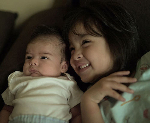 Lộ diện hình ảnh mới của quý tử nhà Marian Rivera: Người đẹp cứ sinh