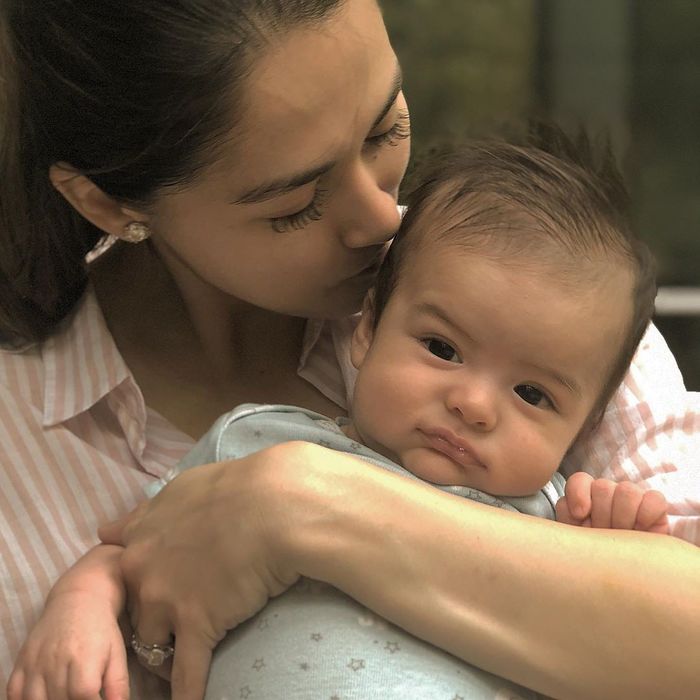 Lộ diện hình ảnh mới của quý tử nhà Marian Rivera: Người đẹp cứ sinh