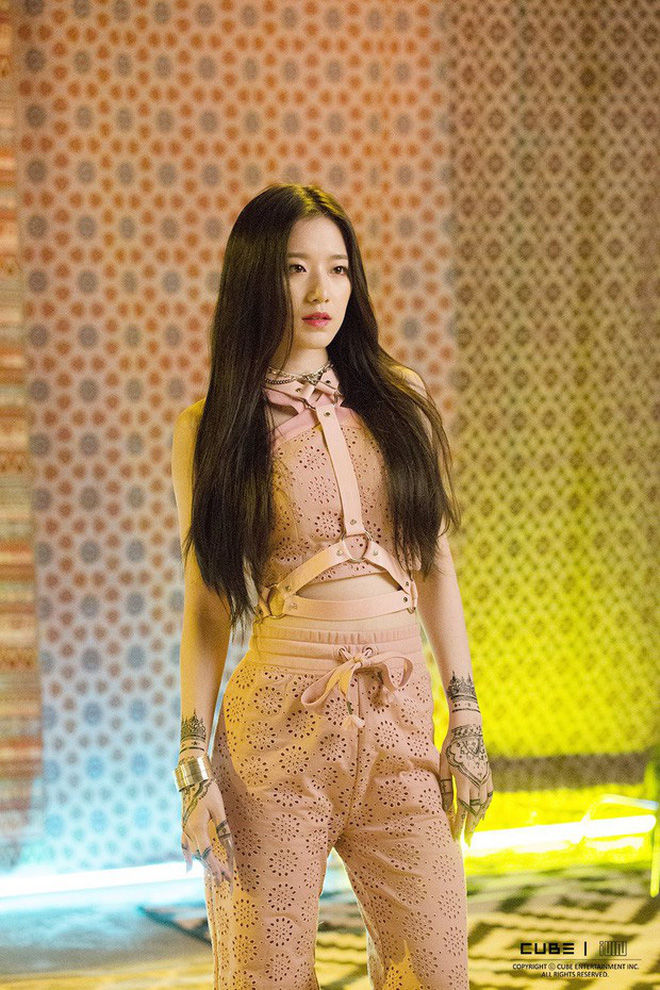 Loạt idol sinh năm 2000 “phá kén” thành công: Chứng minh đỉnh cao nhan