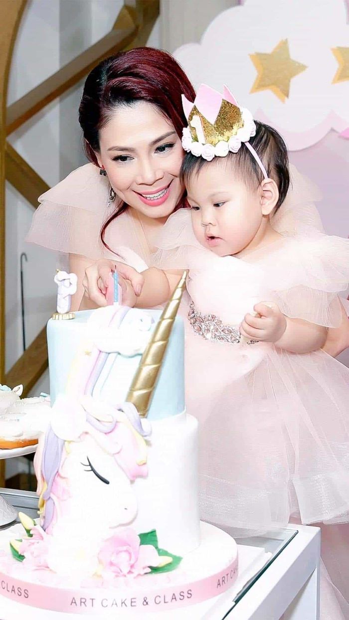 Lý do sao Việt tạm ngừng sự nghiệp