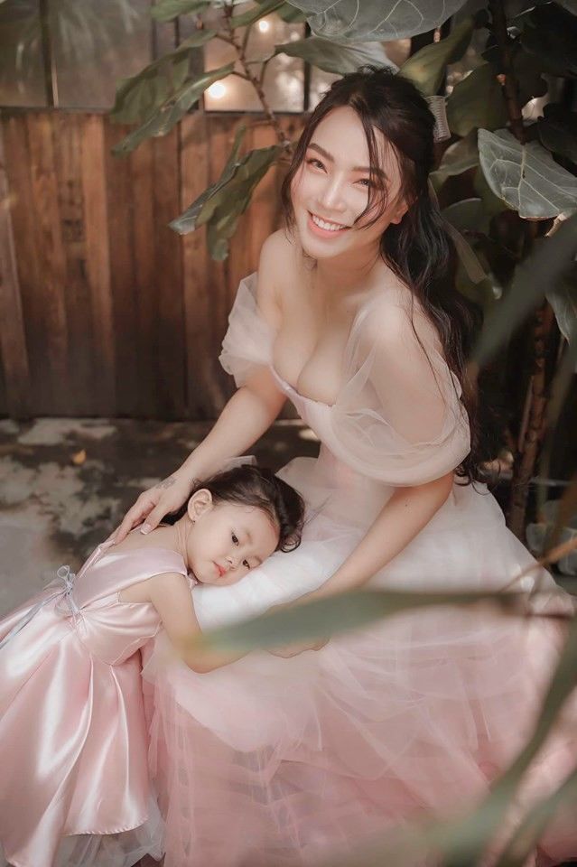 Mây Trắng hội ngộ sau 13 năm: Hải Băng đã là mẹ 4 con