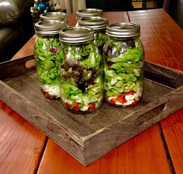 Đẹp mắt với các món salad đựng trong lọ thủy tinh