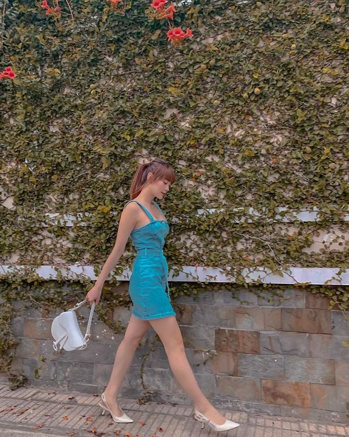 Phong cách sao Việt: Lan Ngọc khoe sắc vóc gợi cảm