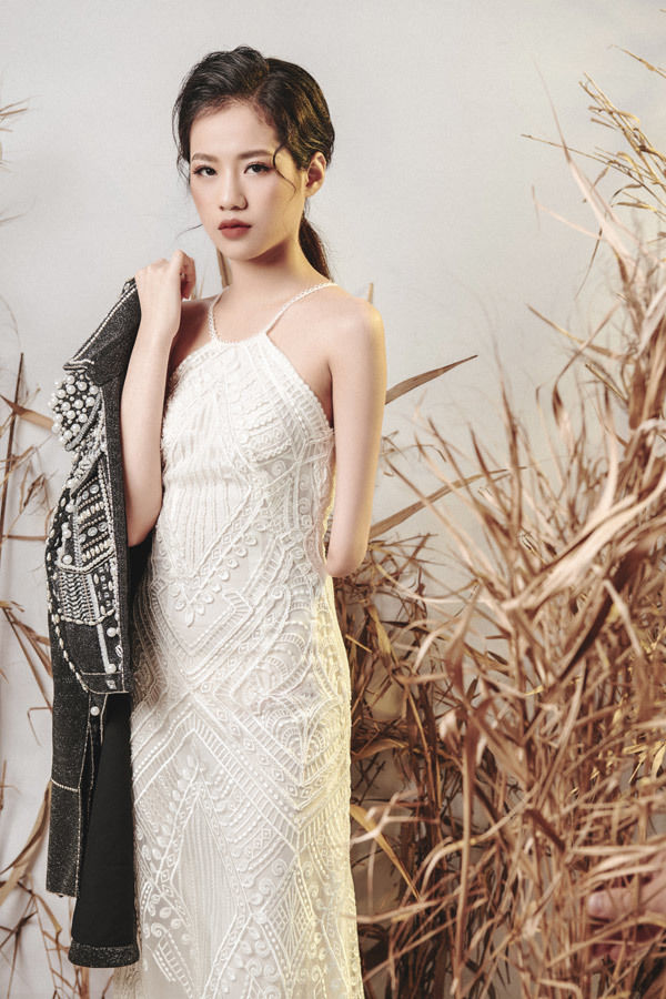 Model cụt tay 14 tuổi, khiến Hoàng Bách khuyến khích đi thi Hoa hậu
