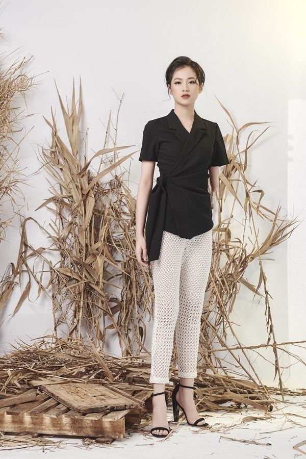 Model cụt tay 14 tuổi, khiến Hoàng Bách khuyến khích đi thi Hoa hậu
