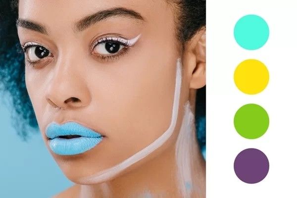 Nếu yêu thích màu son môi tím, bạn là một người có ý chí rất mạnh mẽ