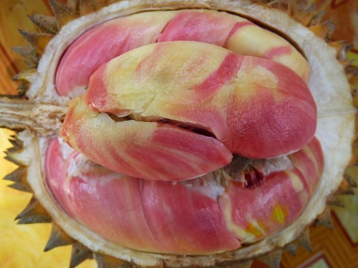 Những loại trái cây có màu sắc cực lạ khác với bình thường