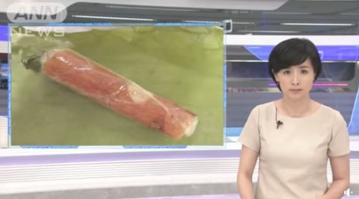 Nữ du học sinh Việt bị cảnh sát tạm giam vì mang nem chua, trứng vịt
