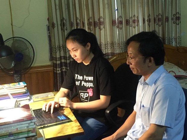Nữ quyền lên ngôi: Hàng loạt thủ khoa đại học 2019 là các cô gái