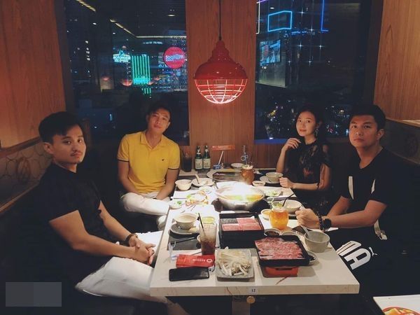 Quốc Trường thả thính siêu cấp đến nỗi Hoa hậu Tiểu Vy dính thính