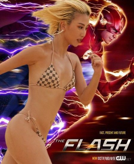 Quỳnh Anh Shyn tung ảnh bikini chạy giữa đồi cát và ảnh chế ra đời