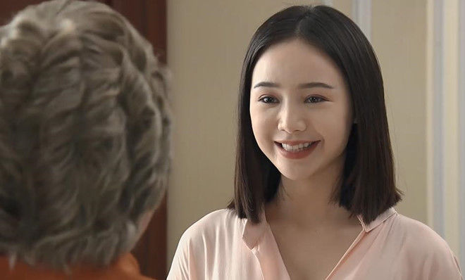 Sắc vóc nóng bỏng của những cô gái vàng trong làng tiểu tam bị ghét