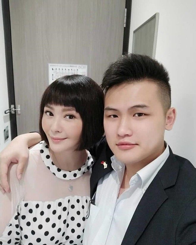 Sao nữ Châu Á lấy chồng bằng tuổi cháu: Chung Lệ Đề hơn chồng 12 tuổi
