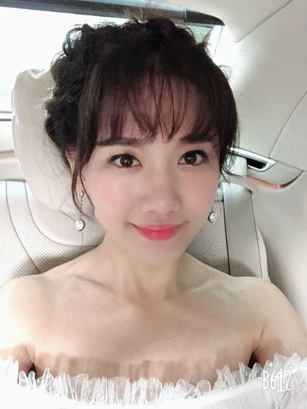 Sao Vbiz sở hữu làn da mịn màng: Đỗ Mỹ Linh, Hari Won lọt hạng