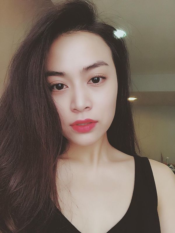 Sao Vbiz sở hữu làn da mịn màng: Đỗ Mỹ Linh, Hari Won lọt hạng