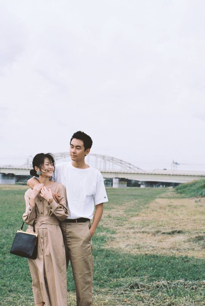 Sau 25 tuổi, con gái chỉ muốn cưới một kẻ “rất ra gì”
