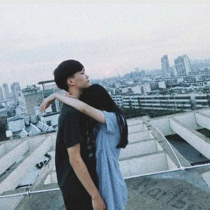 Sau một ngày, người thương bỗng hóa người dưng
