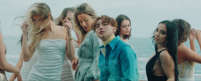 Sơn Tùng học hỏi đàn em của G-Dragon trong MV mới