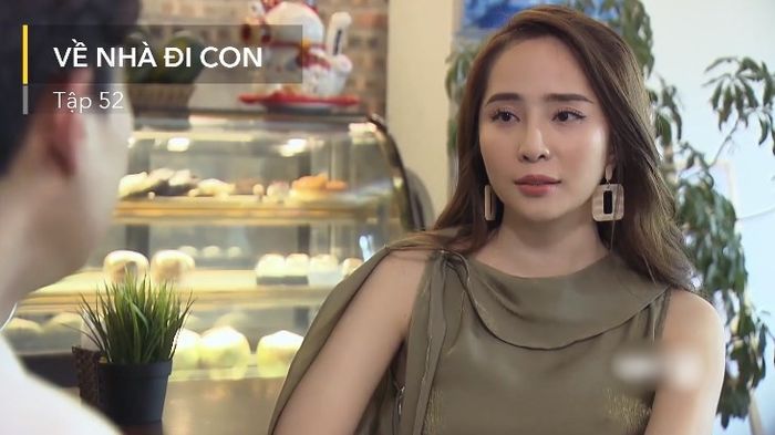 Phụ nữ hiện đại độc lập và xinh đẹp và quyến rũ