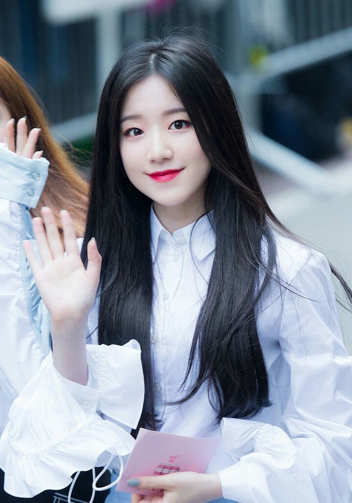 So kè nhan sắc những nữ trainee, tân binh ngoại quốc của Kpop