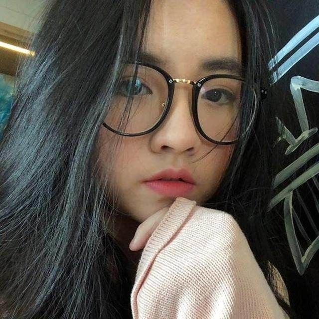 So kè rich kid tuổi teen showbiz Việt
