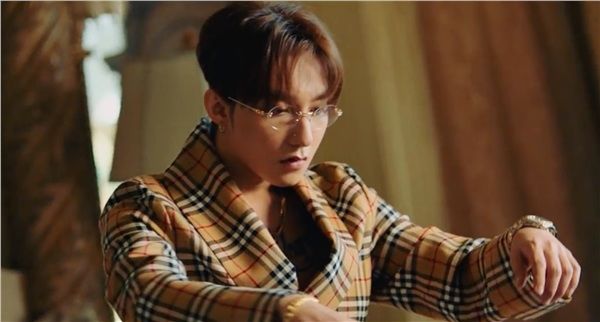 Sơn Tùng học hỏi đàn em của G-Dragon trong MV mới