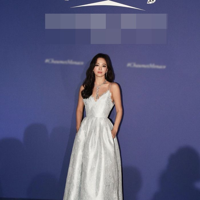 Song Hye Kyo bị netizen Hàn thóa mạ sau khi sự kiện tại Trung Quốc