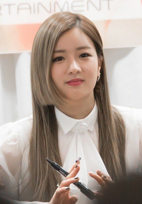 Thử tóc “công chúa Nhật Bản “kén mặt”: Irene, Taeyeon không góc chết