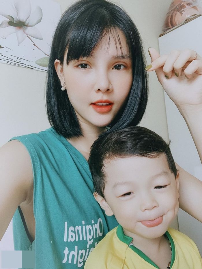 Tim như bộ xương khô, Hà Hồ đăng ảnh sexy tranh thủ dằn mặt anti-fan