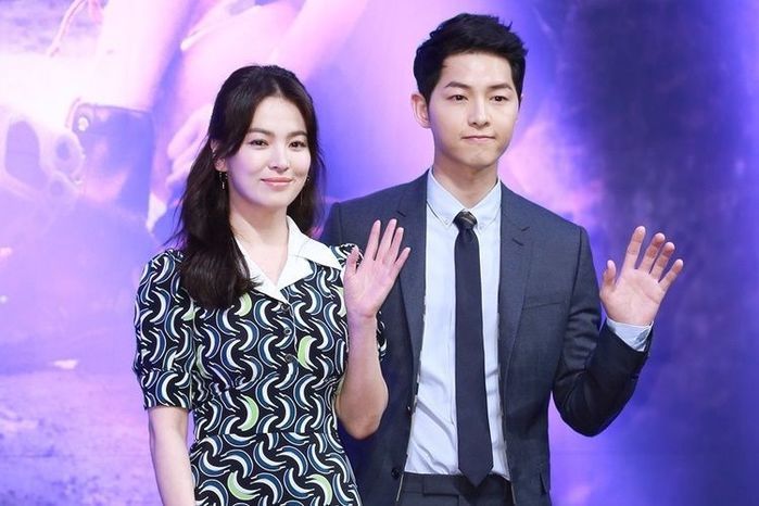 Toà vừa thông báo ly dị, Song Hye Kyo liền dứt tình xoá hết hình chồng