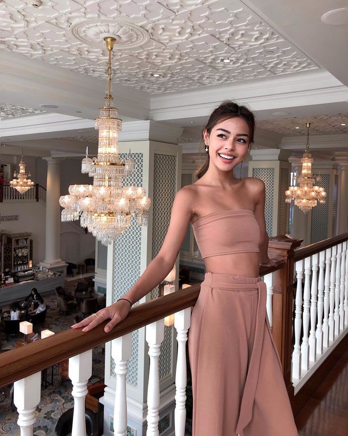 Tuyệt chiêu phối đồ kéo mét rưỡi thành mét 7 của Lily Maymac