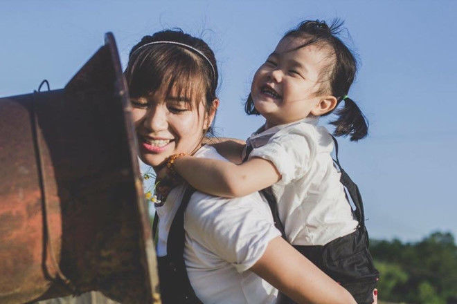 Vợ xinh đẹp cắt một ngực trị ung thư, chồng khen Em vẫn đẹp nhất