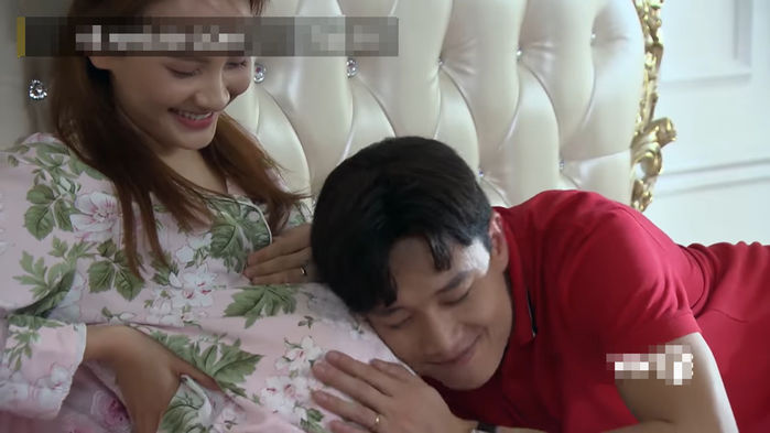 Vũ - Thư hạnh phúc bên nhau chờ đón con đầu lòng