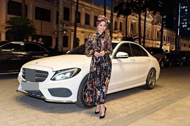 Nhã Phương tình cảm với chồng, Lan Ngọc đến hậu trường Chi Dân quay MV