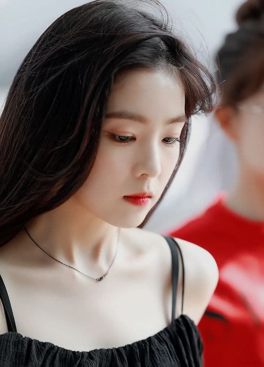 10 nữ thần tượng có bờ vai quyến rũ nhất Kpop