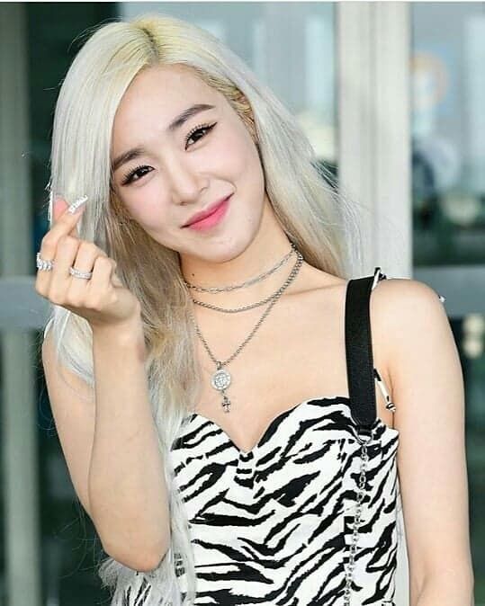 10 nữ thần tượng có bờ vai quyến rũ nhất Kpop