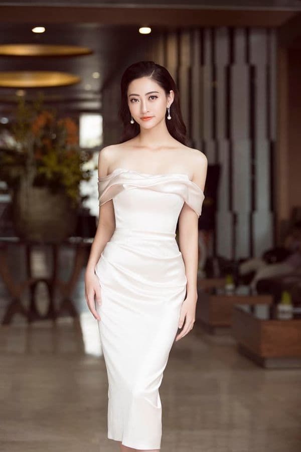 Phong cách sao Việt: Hoa hậu Thùy Linh dẫn đầu top sao mặc đẹp