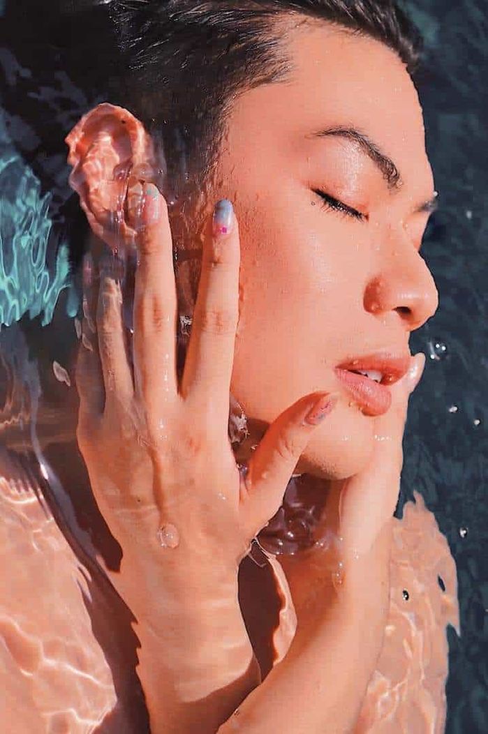 Ảnh hot sao Việt: Kỳ Duyên đáp trả sau khi ngoáy mũi bị chê
