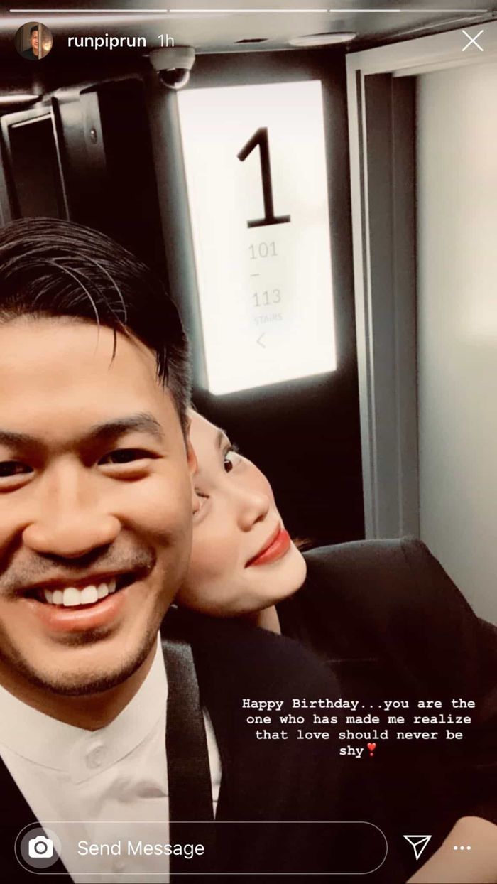 Ảnh hot sao Việt: Ngọc Trinh khoe mông theo style người rừng