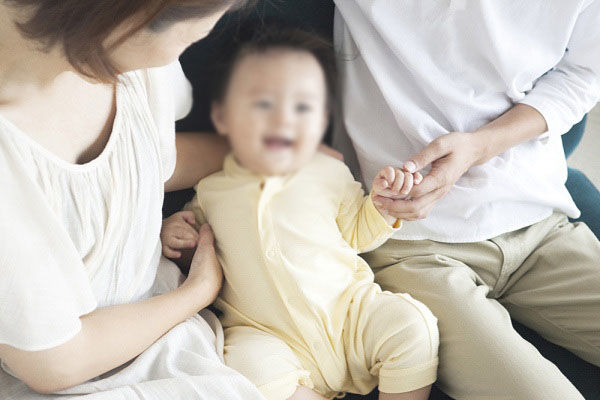 Cám ơn cuộc đời: Hơn mười người tranh nhau nhận nuôi bé trai bị bỏ rơi