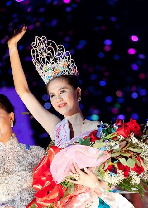 Chiếc vương miện “siêu to khổng lồ” của Hoa hậu Philippines
