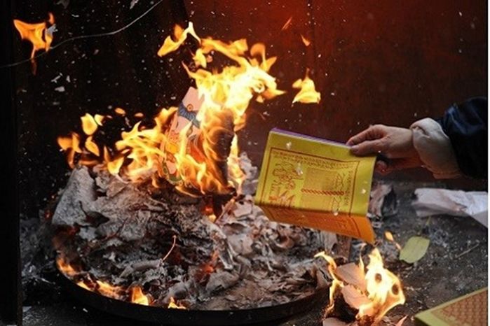Chuẩn bị nghi lễ, mâm cúng Rằm tháng 7 đúng chuẩn