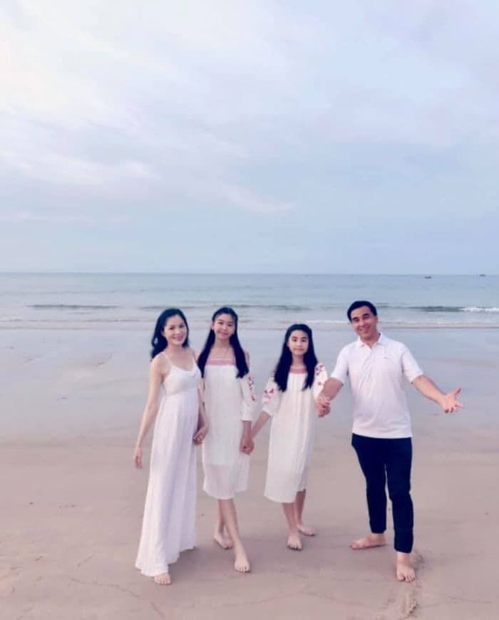 Con gái Quyền Linh và cô út nhà NS Chiều Xuân: Đều thần thái Hoa hậu