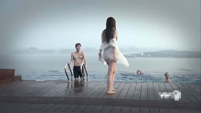 Cũng có ngày Vũ tán mãi một em không đổ, đó là Thư!