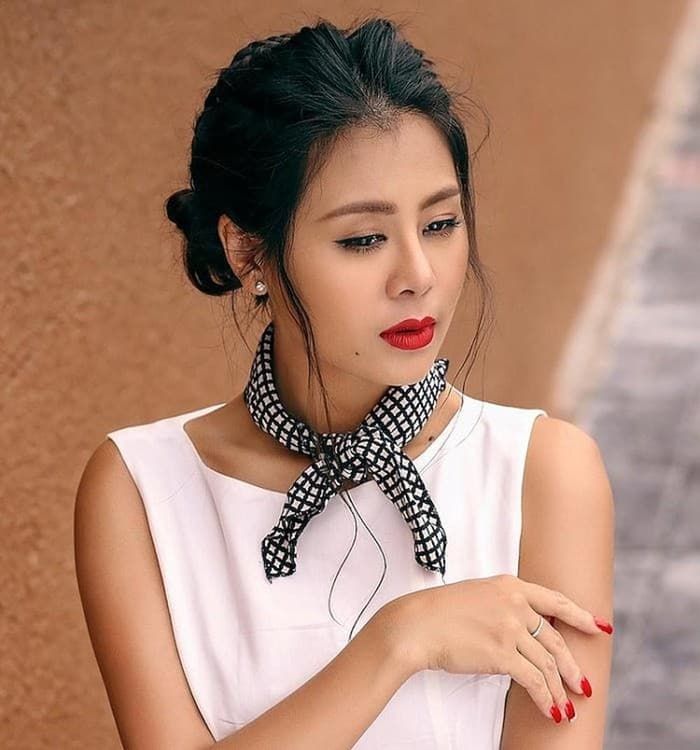 Cùng là bà mối show hẹn hò nhưng Cát Tường và Nam Thư đều lận đận